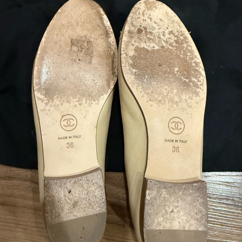 CHANEL beige ballet flats - Picture 8 of 9